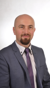 Jarosław Marek tel. 724 513 470