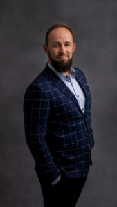 Łukasz Żywicki tel. 603 522 944